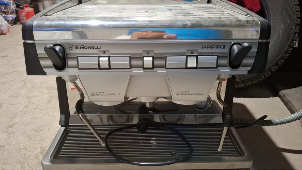 кофемашина Nuova simonelli appia 2