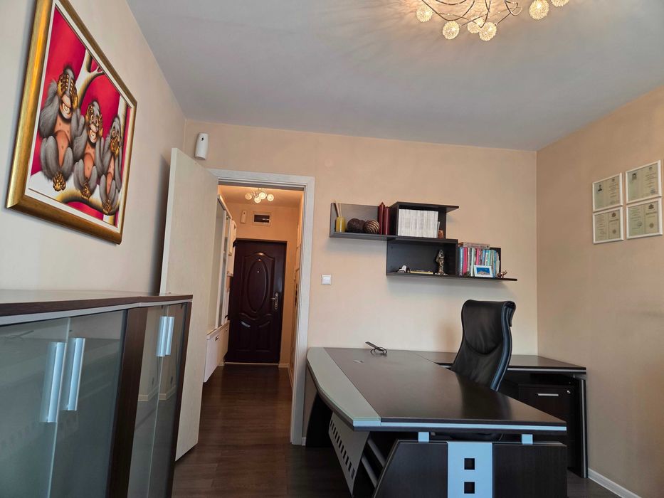 Дава се под наем Офис в Казанлък - 70 кв.м за 480 € - Снимка #4