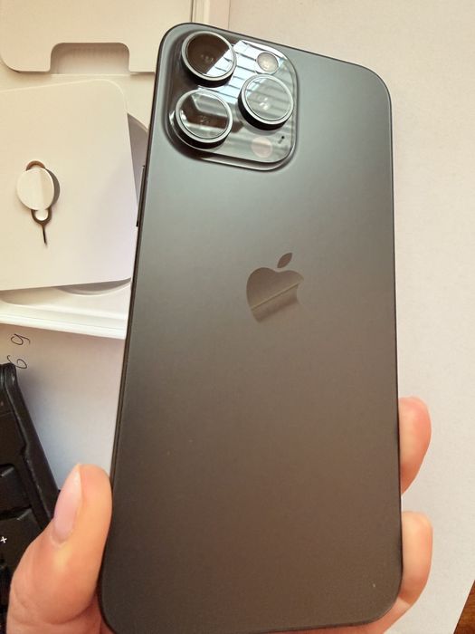 Смартфон Apple iPhone 15 Pro Max, 256GB, 5G, Black Titanium