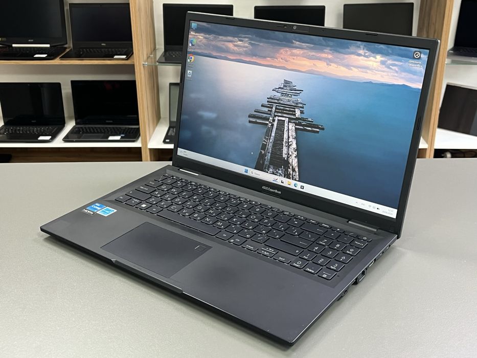 Бизнес-Ноутбук ASUS ExpertBook / i3-1315U 6 ядер/ 8GB/ 512 SSD