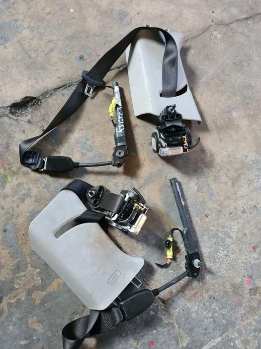 Centuri de siguranta cu pretensionare fata Opel Astra J GTC