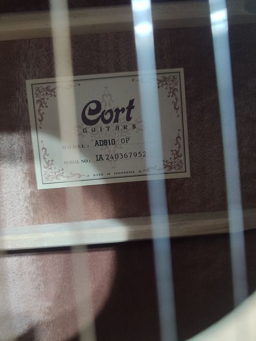 Продам гитару в хорошем состоянии