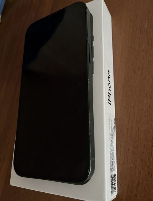 ПРОДАМ iphone 13