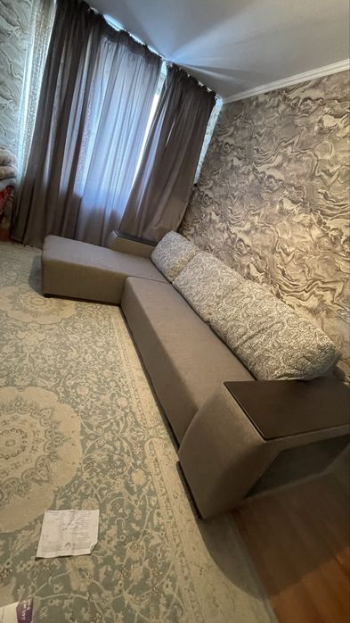 Меьель для гостиной. Диван