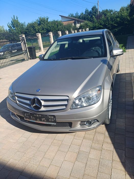 Vand Mercedes clasa c220 cdi, anul  2oo8,272000 km,inmatriculata in Romania 2024,pret 4700 negociabil,