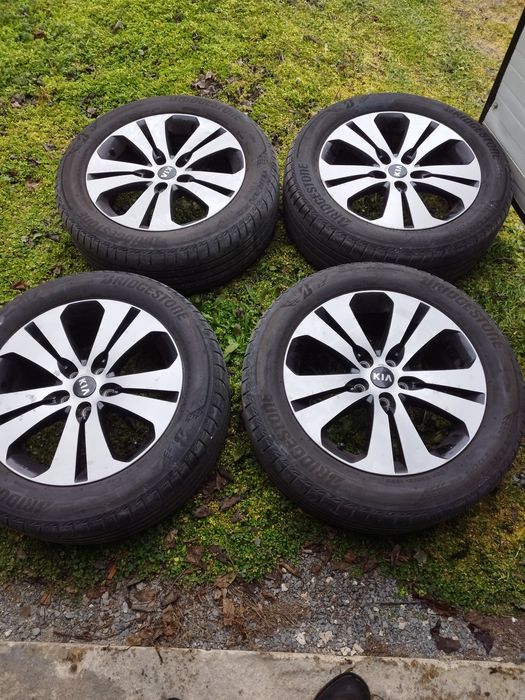 Джанти за  kia Sportage 18 цола нямат заварки  по тях или да са криви