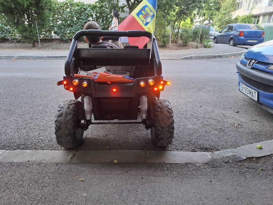 Mașinuță electrică Mercedes Unimog 4x4, 12V – semnalizare și stopuri LED reale, Galați