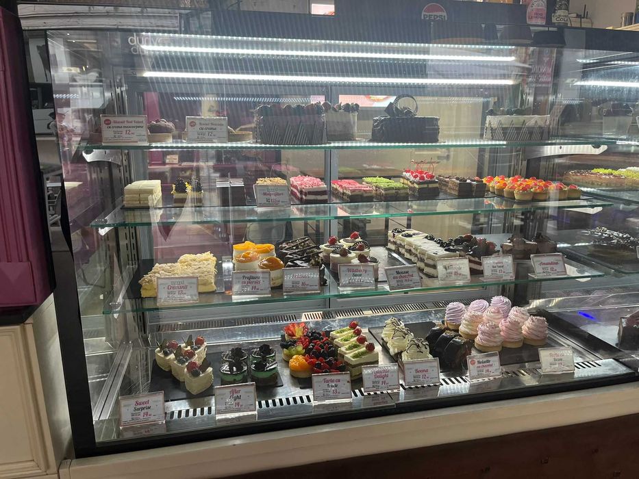 Vitrina cofetarie 140 cm, drop-in ITALIA