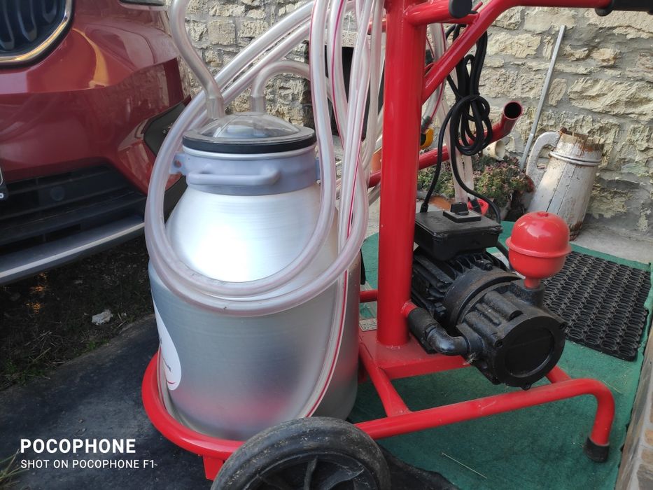 Vând mulgătoare capre oi cu două porturi.