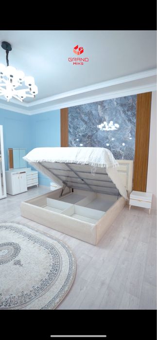 Спальный гарнитур почти новый