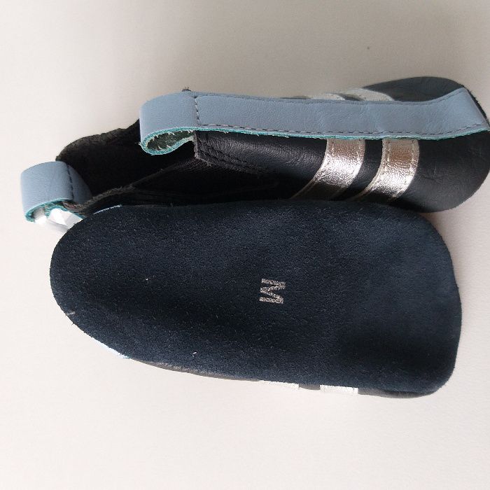 Нови Обувки и ветровка яке