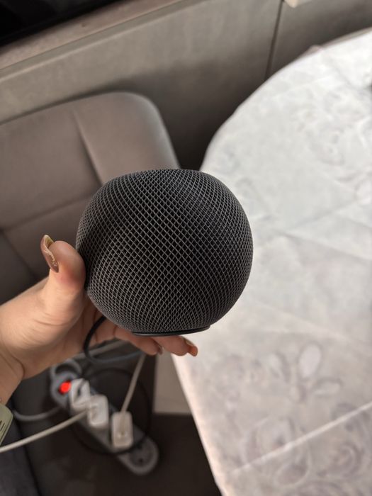 HomePod mini б/у, в хорошем состоянии