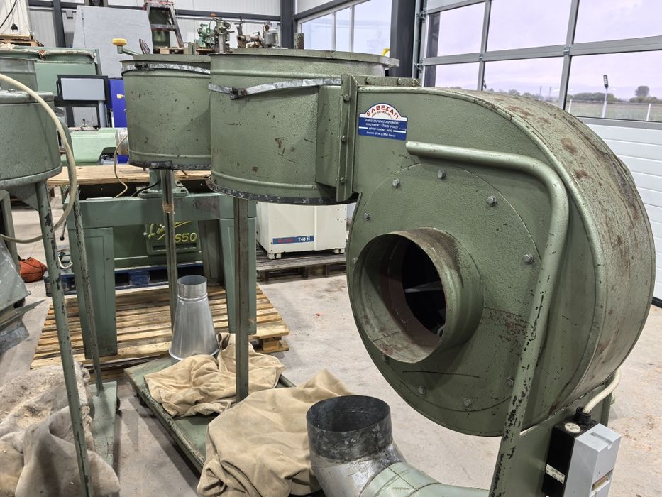 Аспирация с два чувала мот 3 кв 4000 кубика вх на засмукване 250 мм