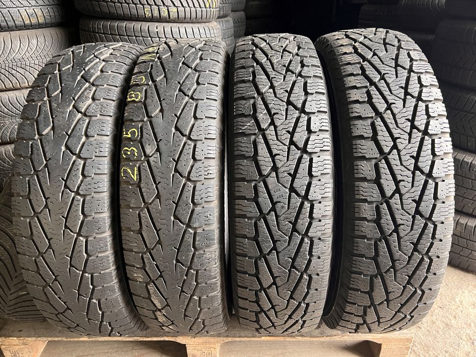 4 anvelope iarna 235/85/16 , Nokian , 7-10 mm !