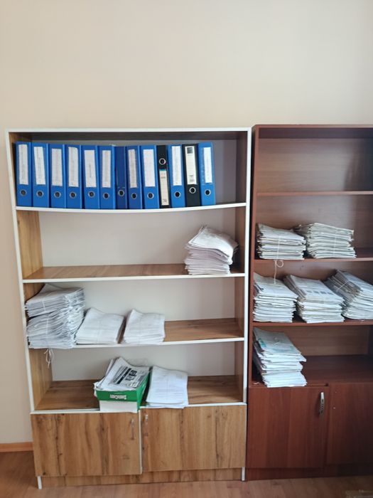 Продам офисные шкафы и столы