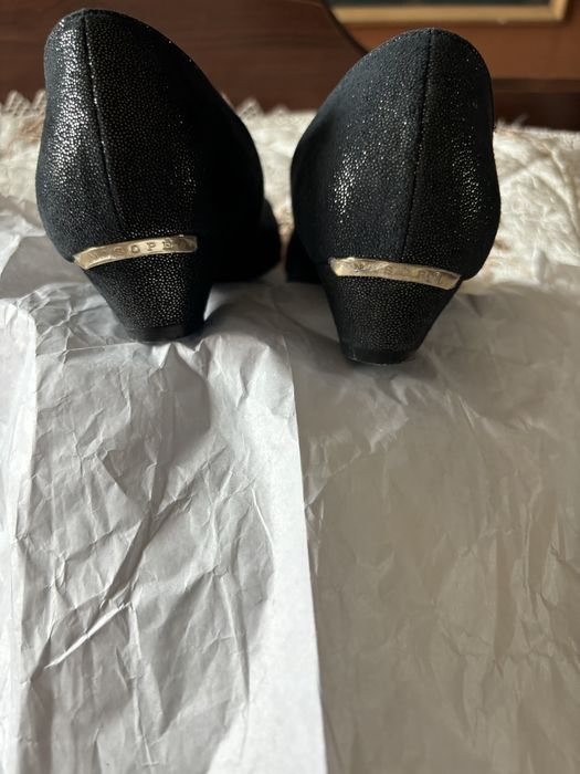 Продам кожанные туфли