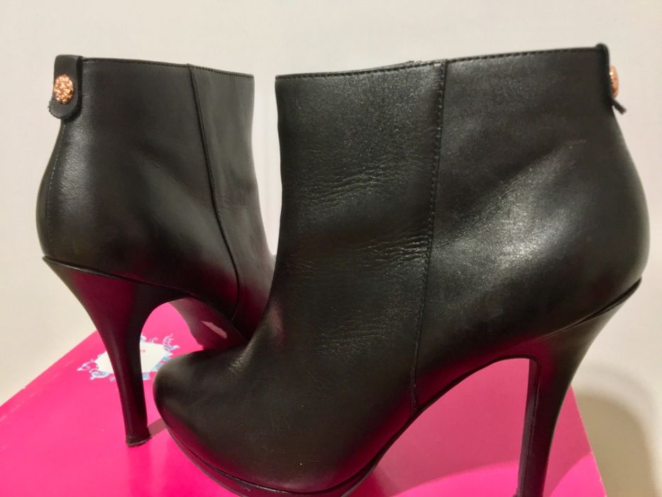 Стилни боти от естествена кожа