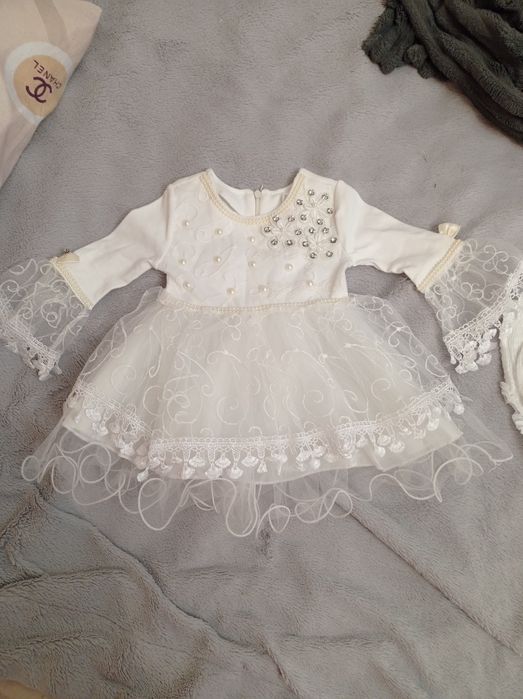 Продам детские платья