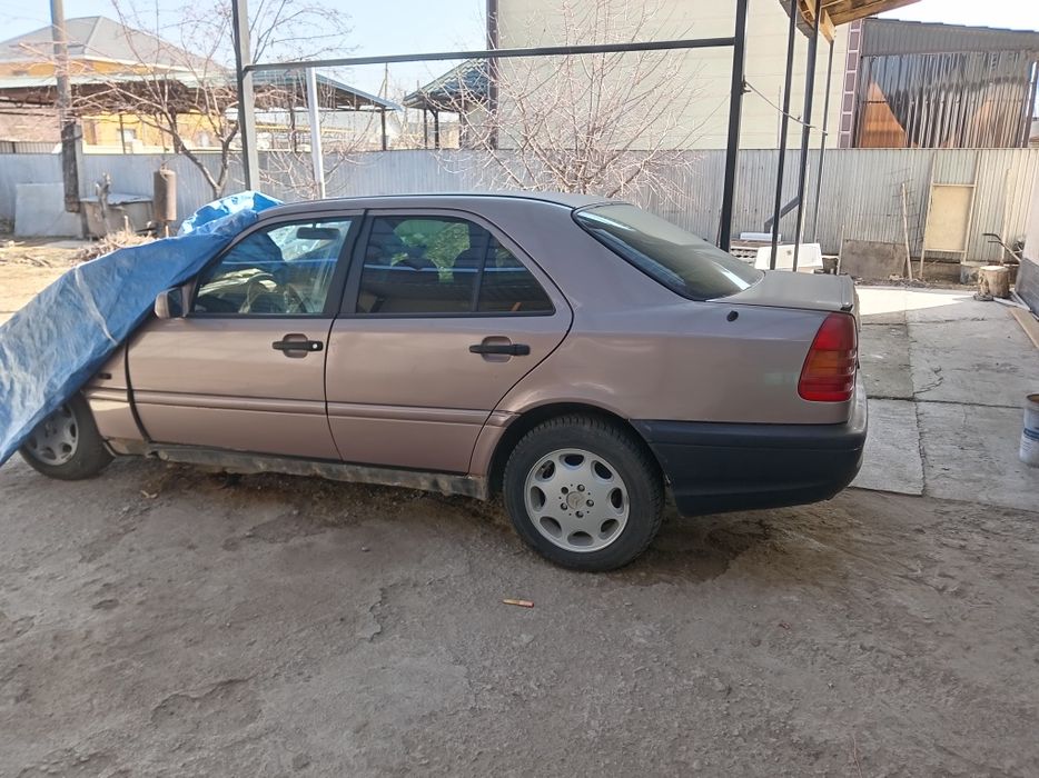 Мерседес сешка 202