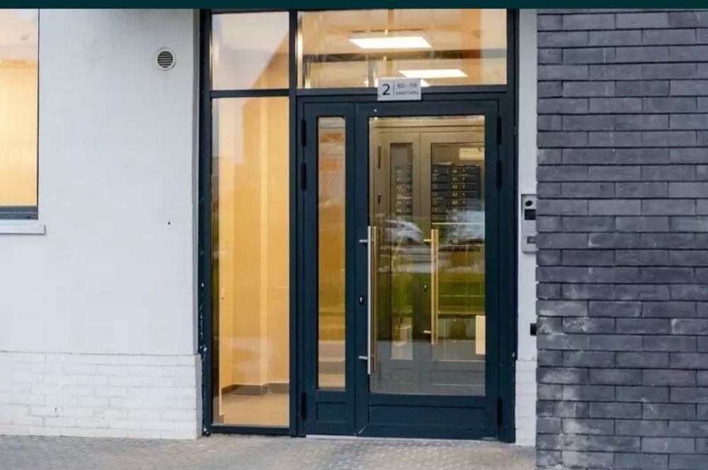 Алюминиевые окна двери витражи 60000 тыс , на любой вкус цвет ,   ручк