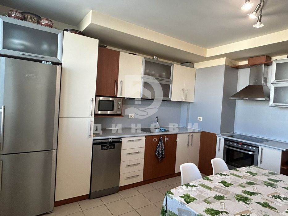 Продава се Четиристаен апартамент в Стара Загора, Център - 86 кв.м за 1745 €/кв.м - Снимка #4