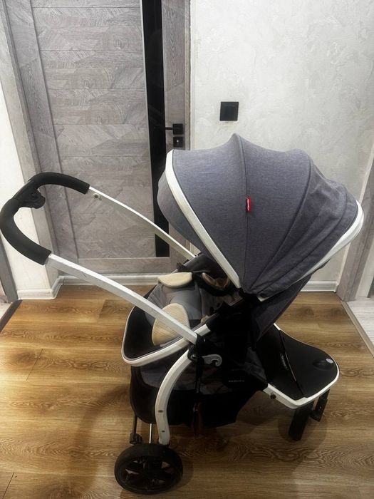 Коляска прогулочная