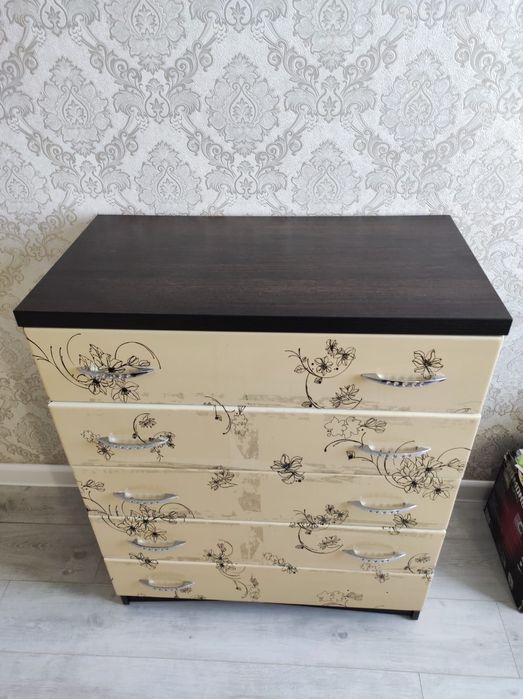 Комод из лдсп район Ханталапай самовывоз