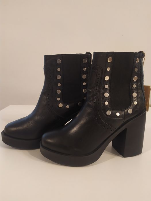 Осенние новые сапоги 38 размера!!!