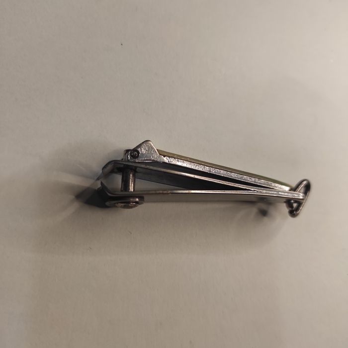 Маникюрные щипцы