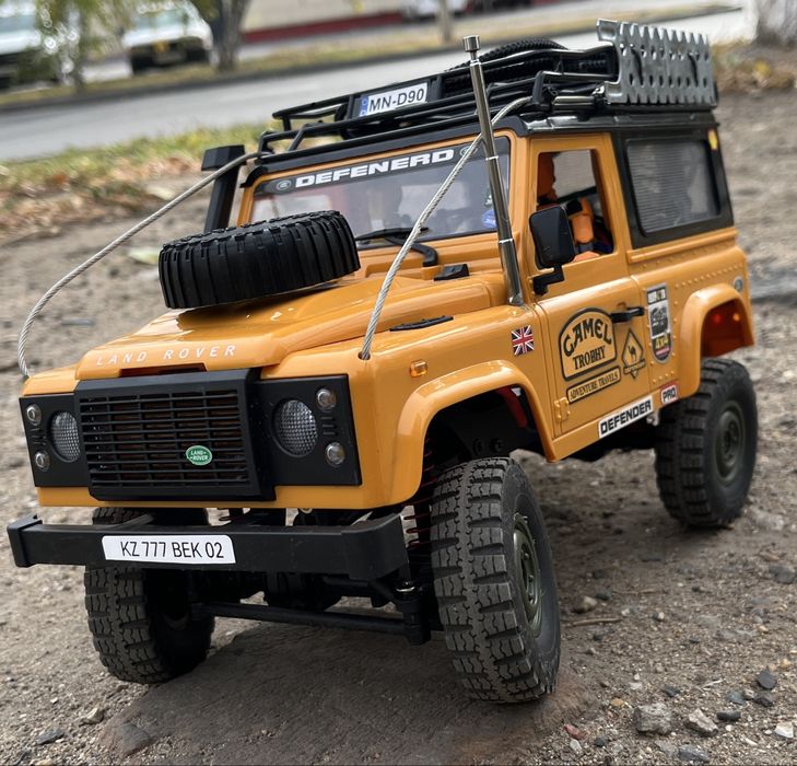 Радиоуправляемый Defender Camel Trophy