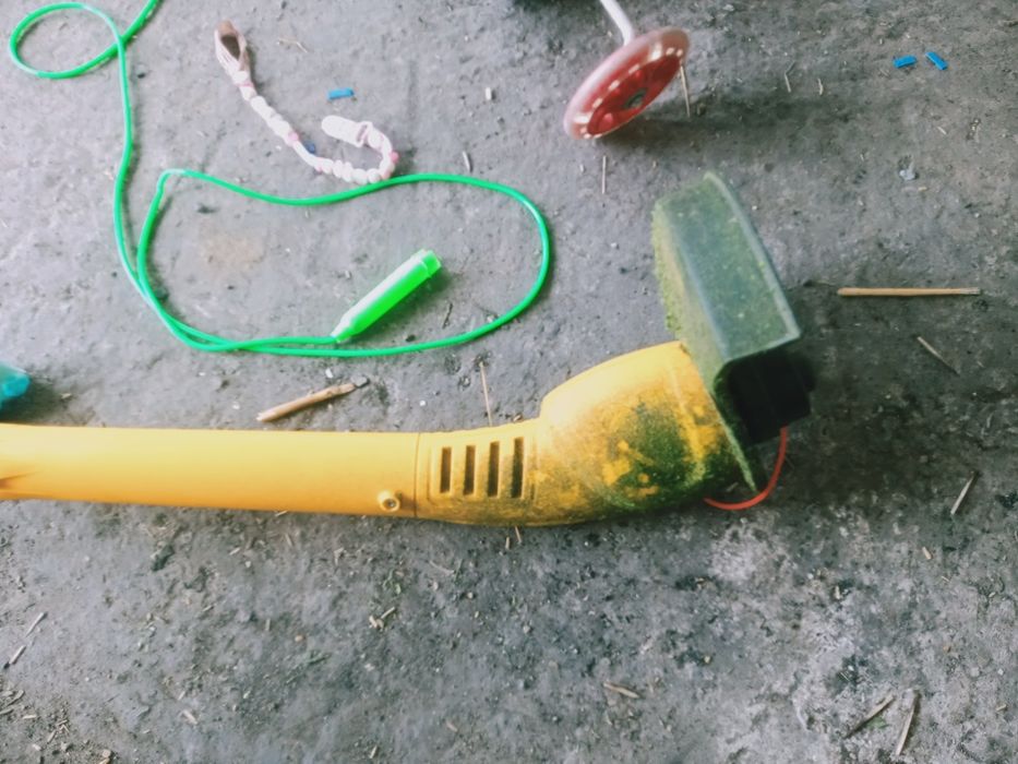 Триммер косилка электрический