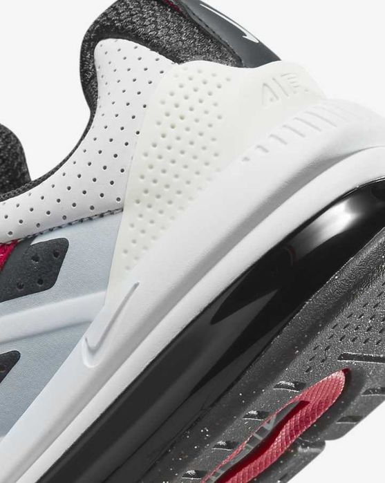 NIKE Air Max Genome- оригнални, чисто нови, номер 37,5