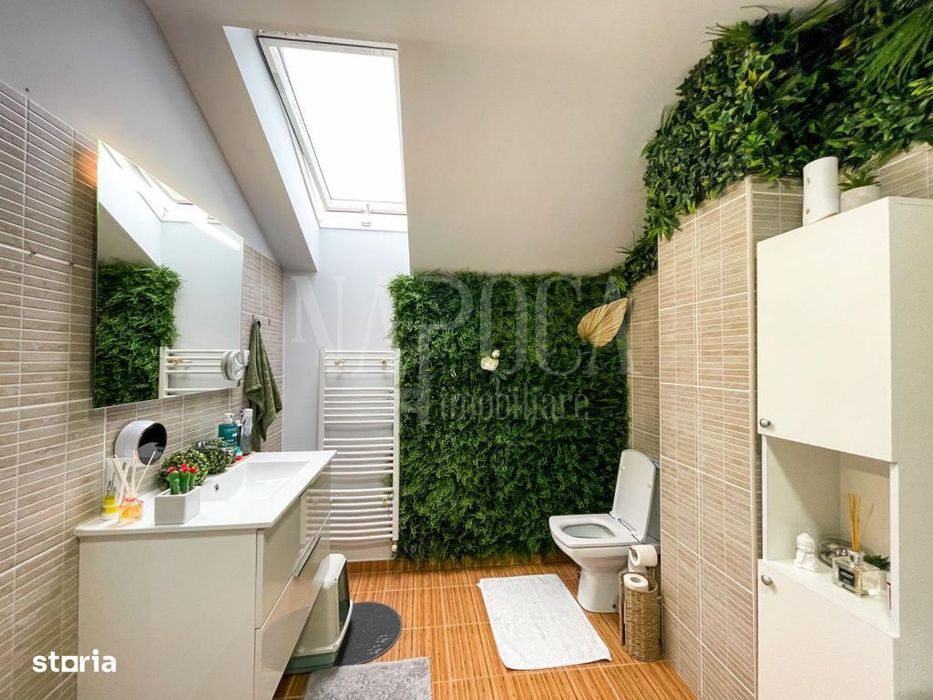 Apartament 3 camere de vanzare in Floresti