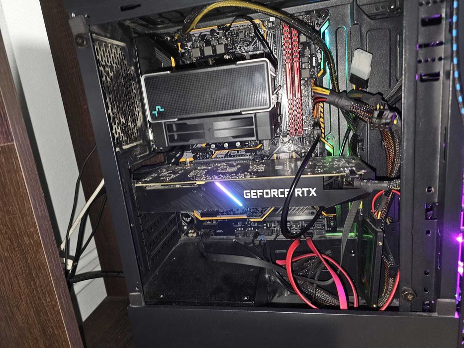 PC Gaming i7 9700K / RTX 2060 / 16GB RAM / SSD-uri / 650W
