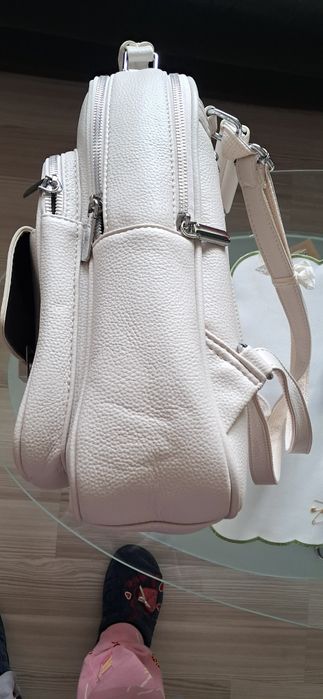 Дамска бяла чанта паница