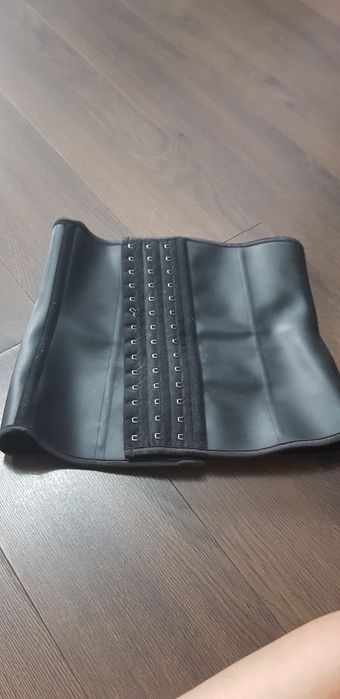 Vănd corset Latex