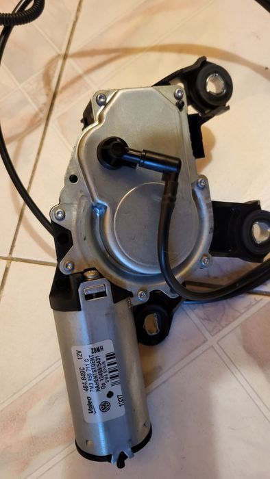 Vând motoraș ștergător spate sharan