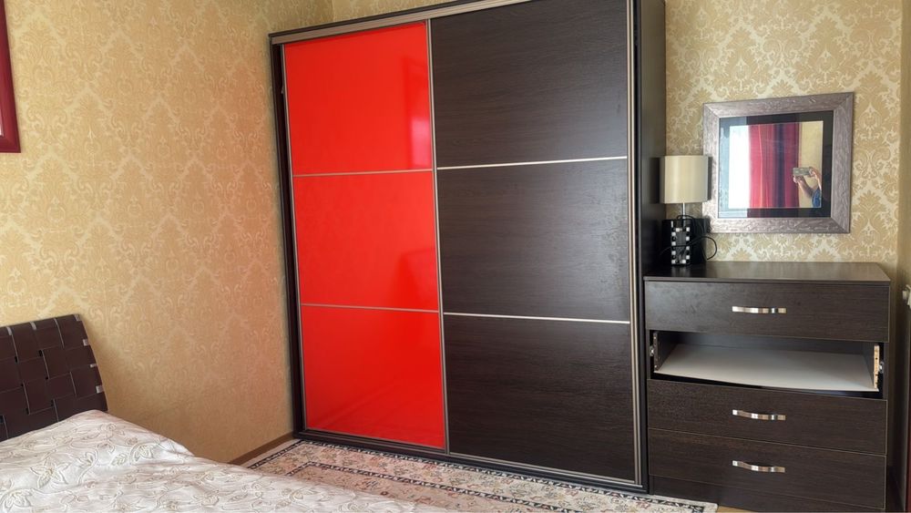 Шкаф купе в отличном состоянии