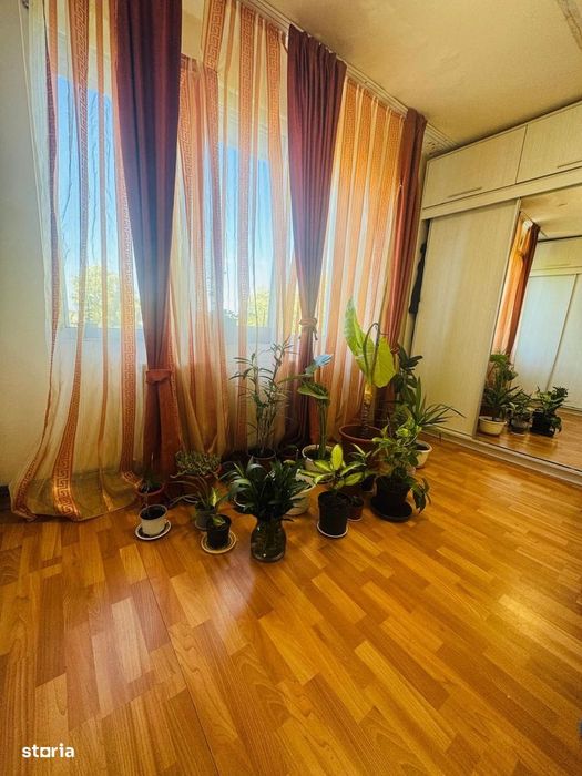 Apartament 3 camere renovat la 30 de Km de Oradea