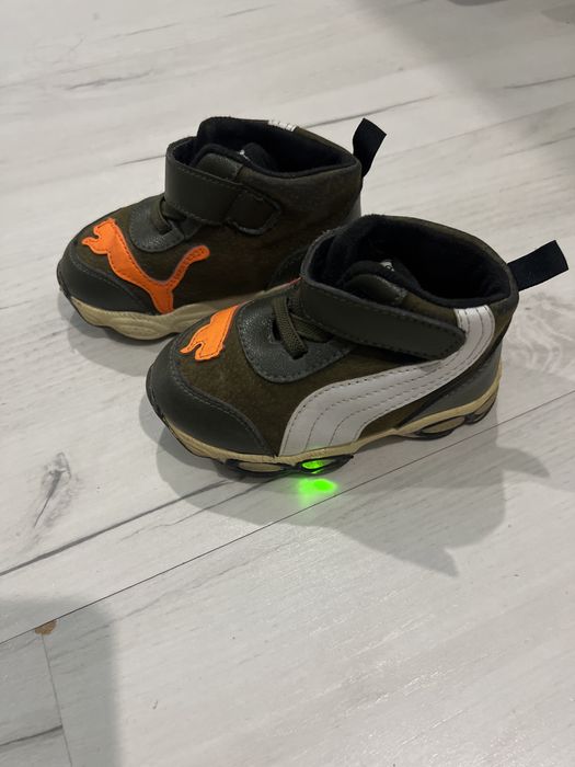 Продам детские полуботинки, демисезон.