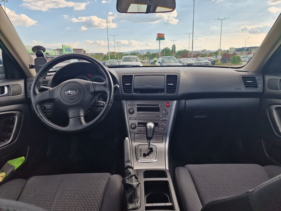 Subaru Outback 2.5 бензин 2005г