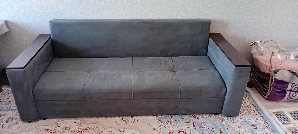 Продам диван в отличном состоянии