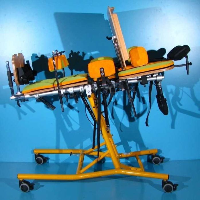 Dispozitiv medical / Verticalizator activ Rehatec Lasse