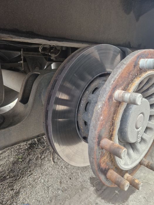 Vând semiremorca  KRONE