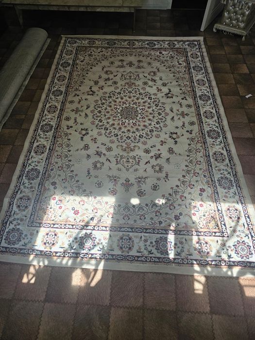 Срочно продам Ковер и Дорожку