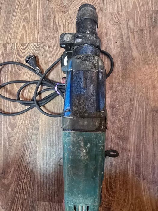 Ciocan rotopercutor Makita HR2470, 780W, 2.4J, 1100 RPM, mandrina -P-