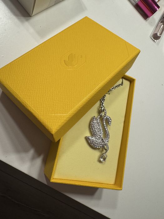 lant Swarovski swan