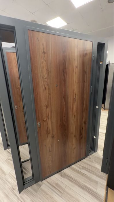 Входна врата за външни условия-Double cedar