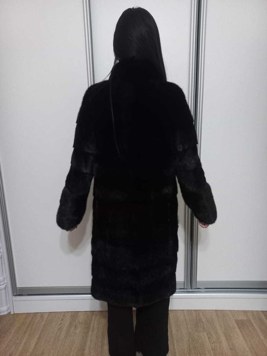 Продам норковую шубу