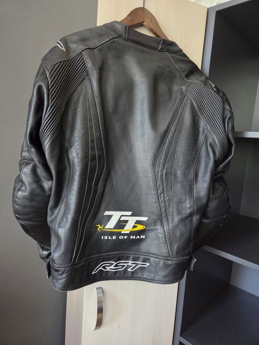 RST Isle Of Man 2 части, размер 54, слайдери и протектор за гръб